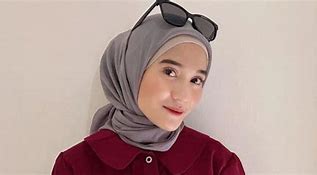 Tunik Merah Maroon Cocok Dengan Jilbab Warna Apa